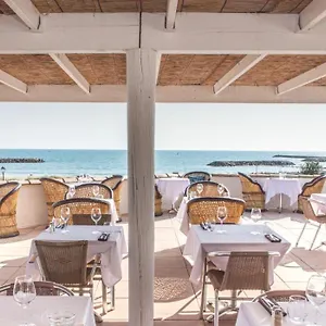 https://thalacap-camargue.fr-provencehotel.com