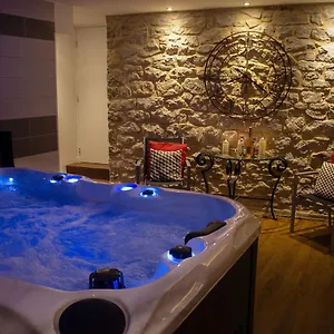 3* Hotel Logis Aux Berges De L'aveyron